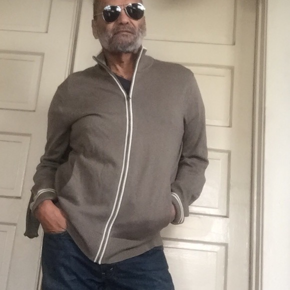 Banana Republic - Picture 3 of 4